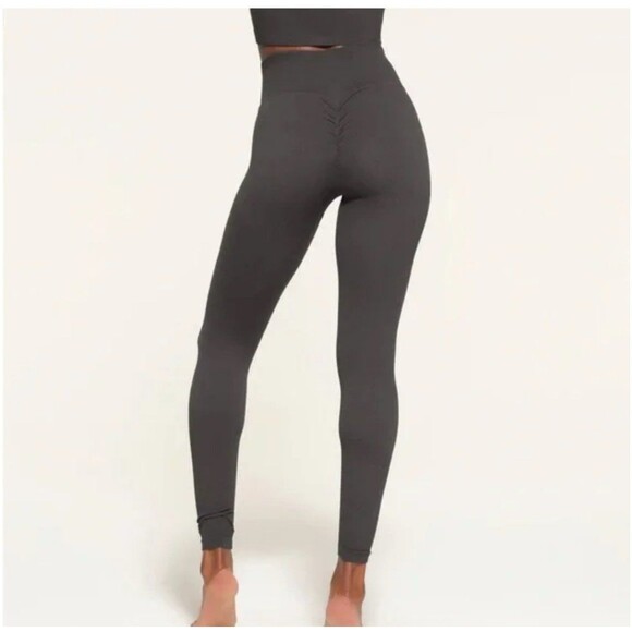 Skims contour leggings - Picture 2 of 4